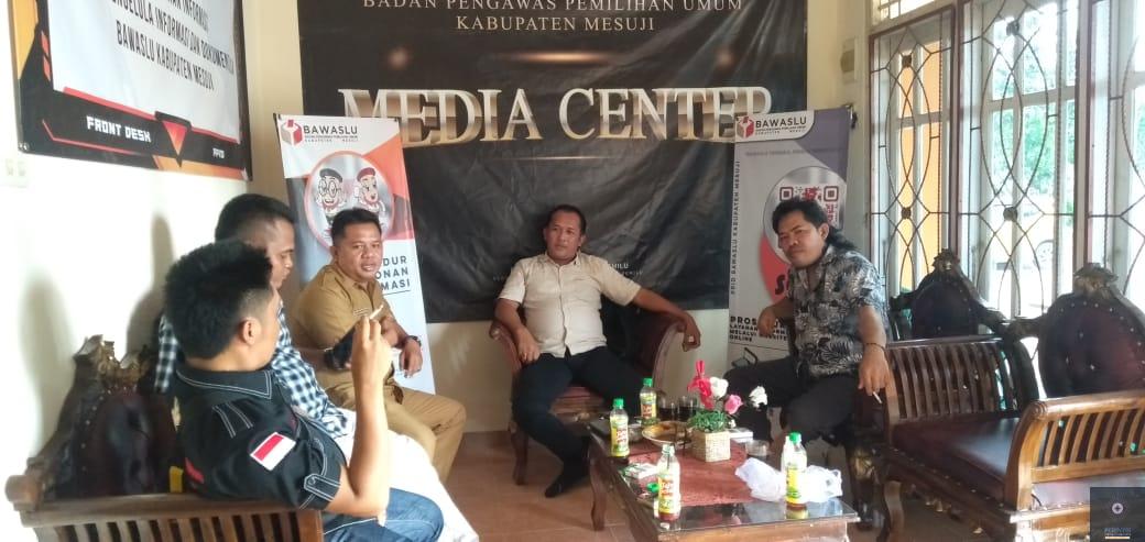 Kasat Intel Polres Mesuji Iptu Putu Harta Jaya Utama, Bukan yang Pertama Ke Bawaslu